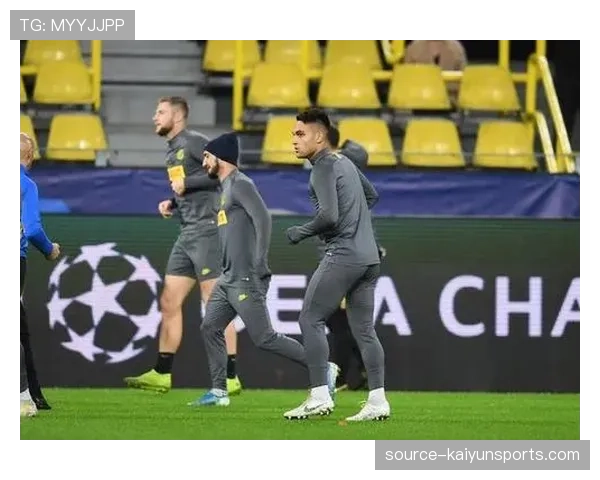 国米三中卫结构稳固后腰屏障有效保护防线